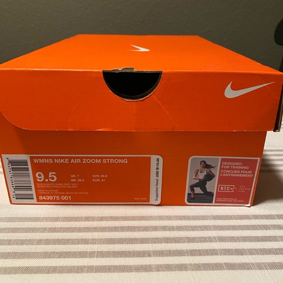 Nike Air Zoom Strong - Picture 8 of 8